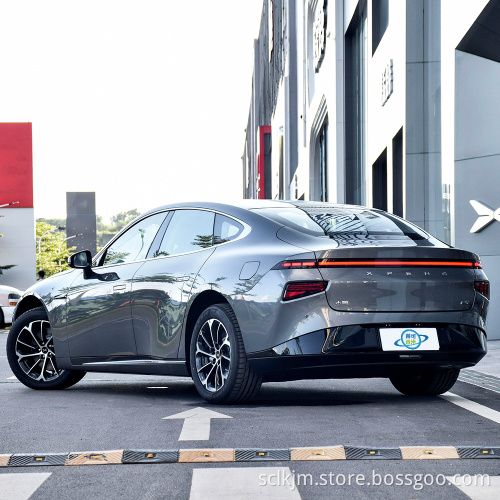 Горячая продажа нового энергетического электромобиля XPNG P7 Pure Electric Lange 586 км удобно большое пространство 4-дверное 5-местное среднее размеры